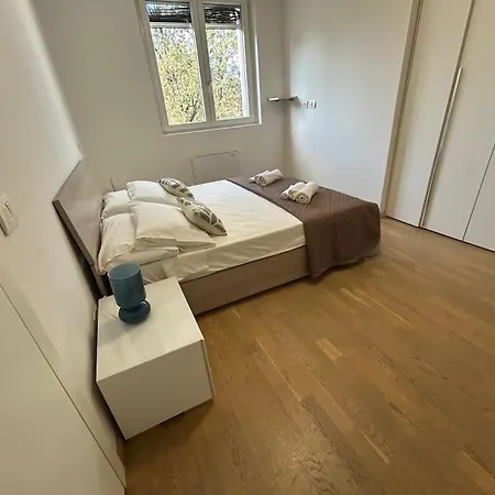 Maranello 6 Chilometri - Casa Ferrari 2 Bedroom Parcheggio Privato Montale (Emilia-Romagna)