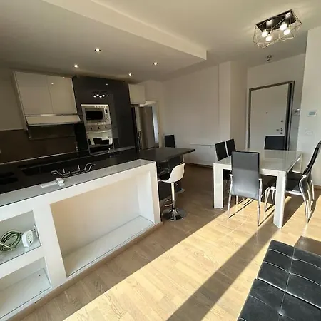 Maranello 6 Chilometri - Casa Ferrari 2 Bedroom Parcheggio Privato Montale (Emilia-Romagna)