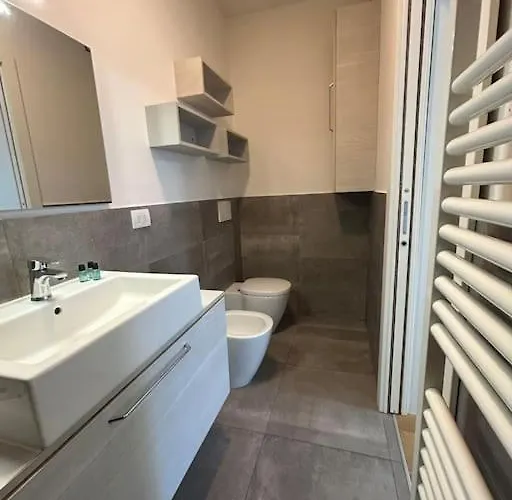 Maranello 6 Chilometri - Casa Ferrari 2 Bedrooms Parcheggio Privato *